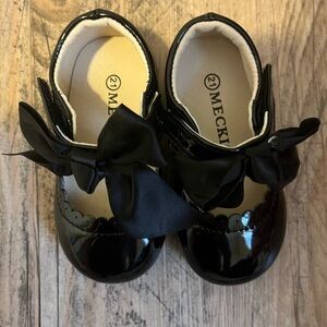 Black Baby Shoes with Bow